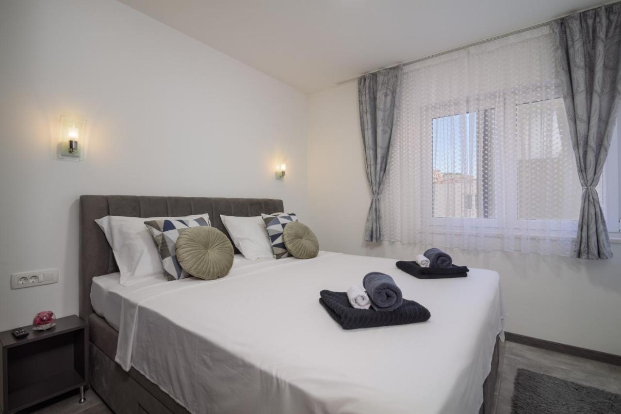 Apartmani Mm Trogir Exterior foto