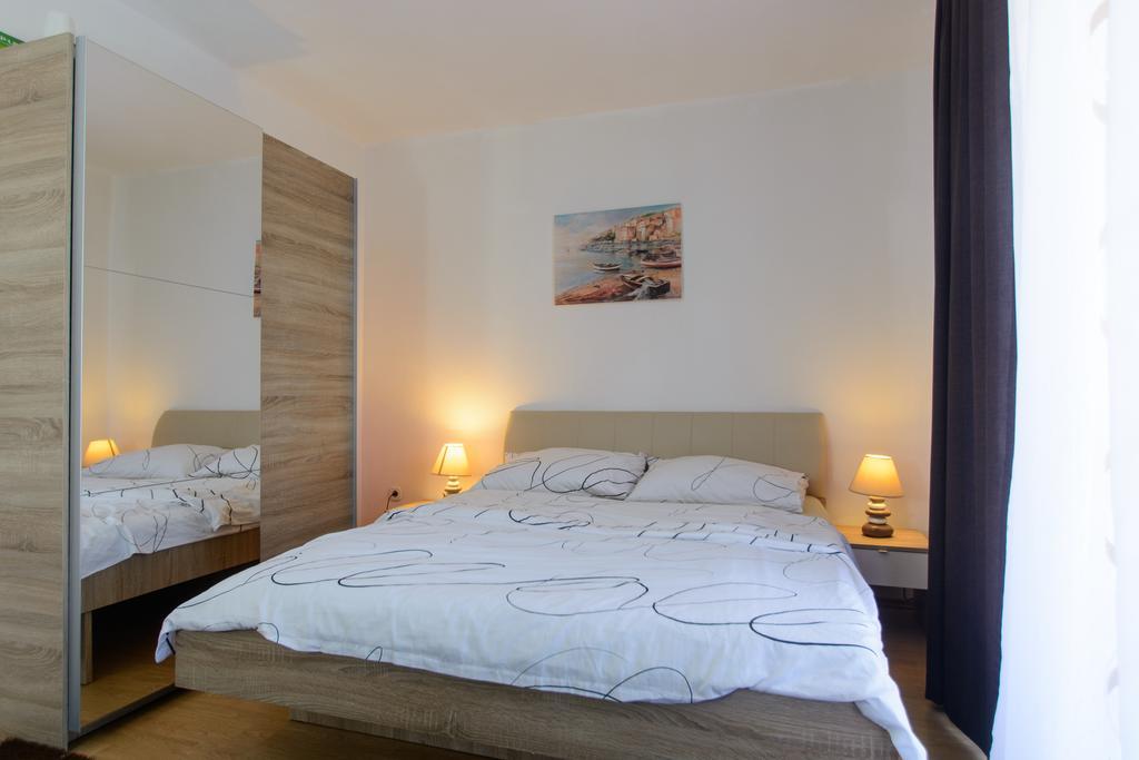 Apartmani Mm Trogir Exterior foto