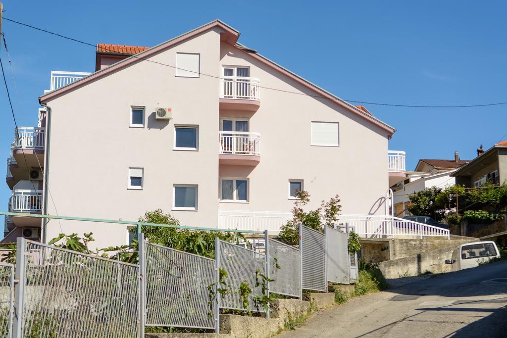 Apartmani Mm Trogir Exterior foto